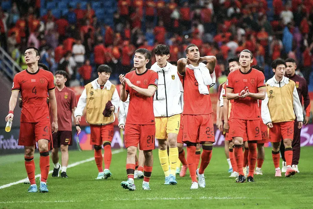 年轻球员成为黑马，澳大利亚球队杀入半决赛