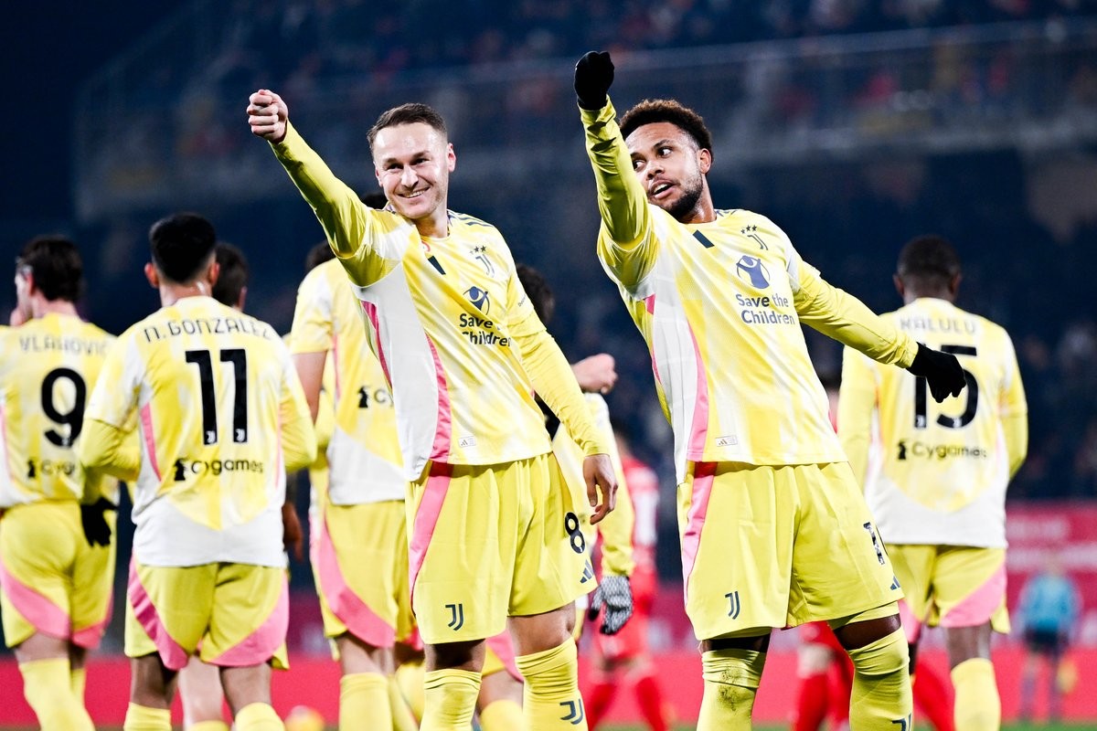 包含尤文图斯客场不敌桑普多利亚,萨普塔拉绝杀制胜的词条 包含尤文图斯客场不敌桑普多利亚,萨普塔拉绝杀制胜的词条