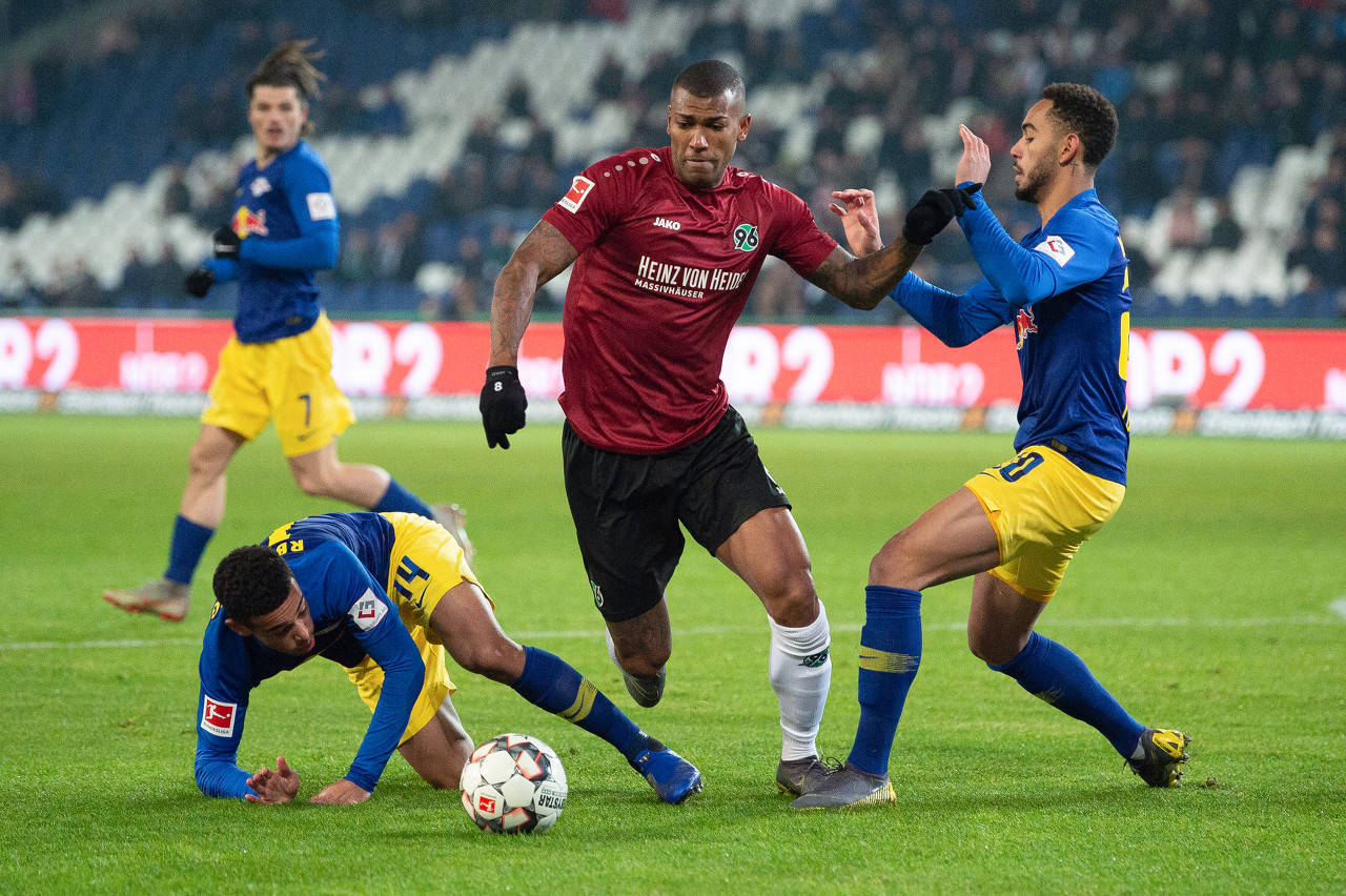 关于汉诺威豪取客场胜利,赛季表现逐渐回暖的信息 关于汉诺威豪取客场胜利,赛季表现逐渐回暖的信息