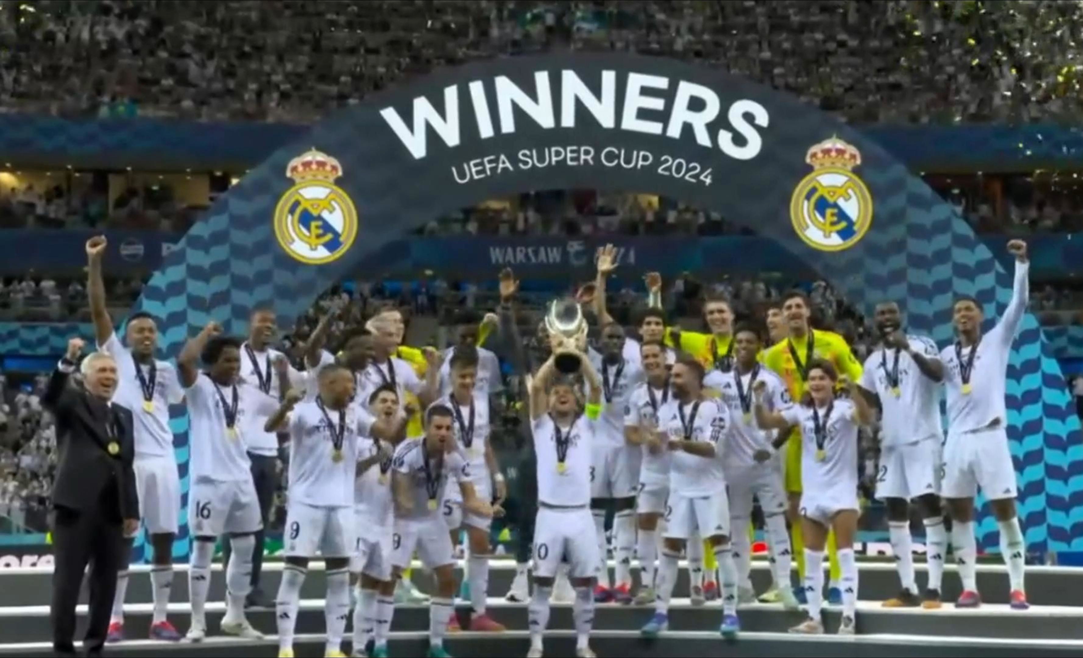 包含竞争激烈！欧洲足球豪门争夺奖杯的词条