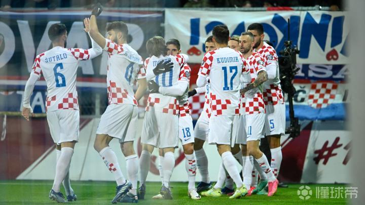 包含久违对决在欧预赛赛场上上演,谁能笑到最后?的词条 包含久违对决在欧预赛赛场上上演,谁能笑到最后?的词条