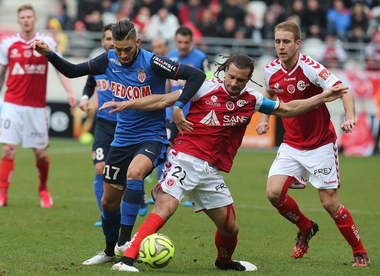 梅斯客场失利,法甲保级形势日益严峻 梅斯客场失利,法甲保级形势日益严峻