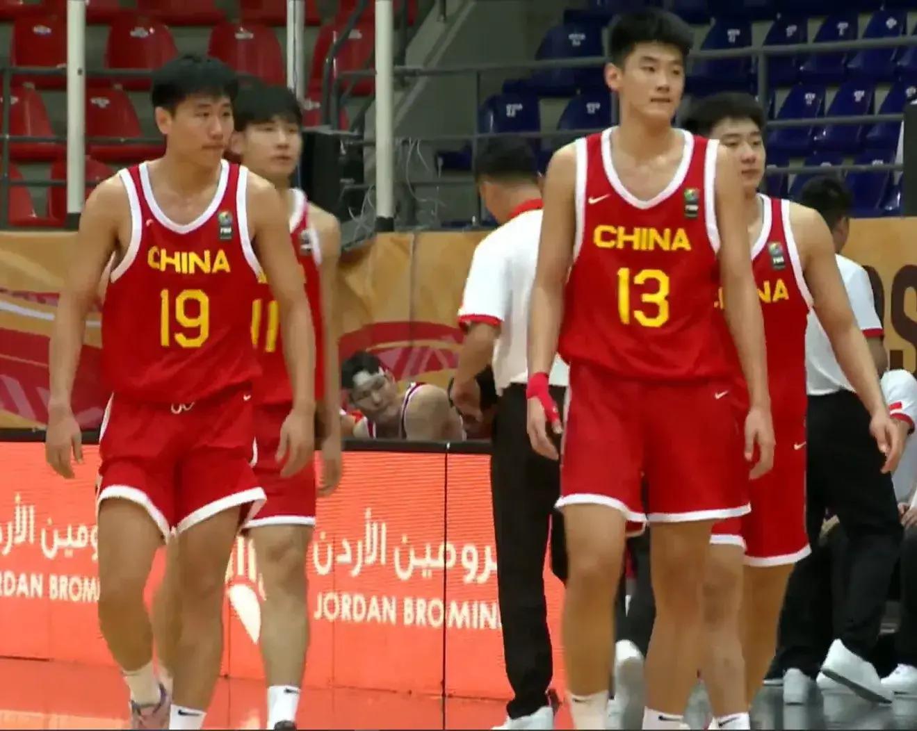 亚洲杯篮球赛场上火爆主场球队表现亮眼 亚洲杯篮球赛场上火爆主场球队表现亮眼