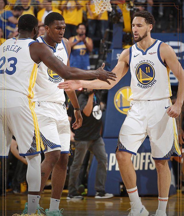 奋力拼搏，某队成功逆转的简单介绍