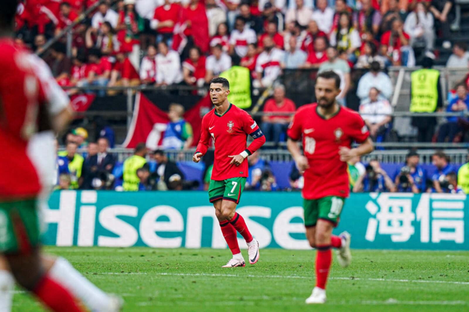 葡萄牙队不敌对手，意外出局