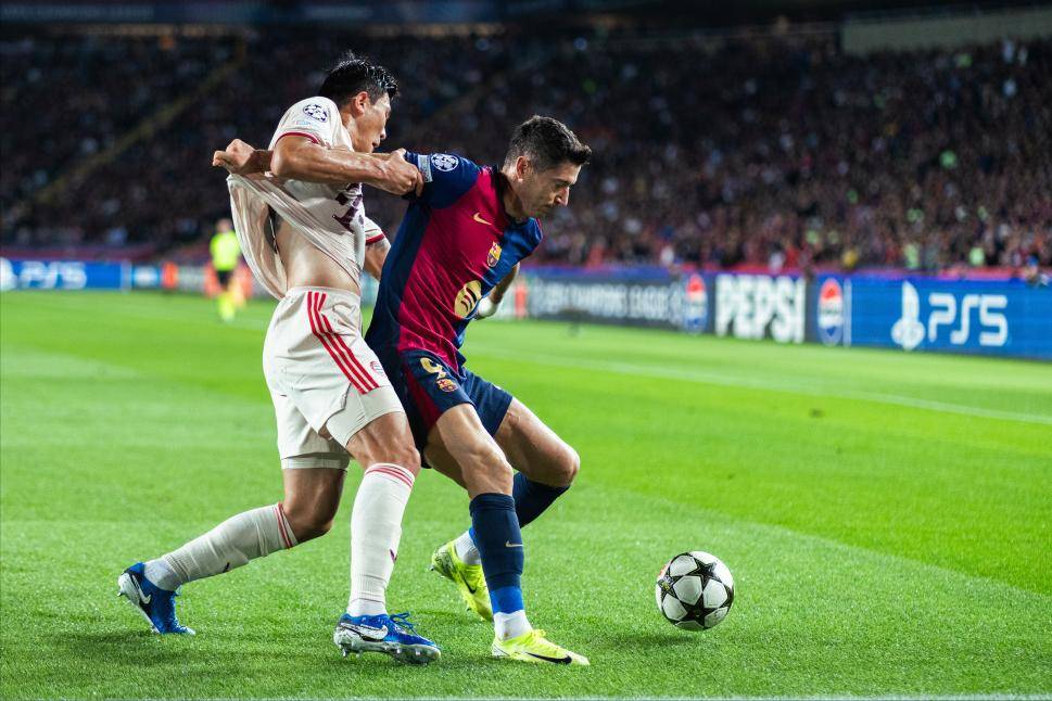 曼城巴萨火拼:英西豪强对垒 曼城巴萨火拼:英西豪强对垒