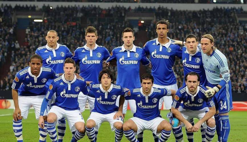 沙尔克青年训练营培养新一代球星 沙尔克青年训练营培养新一代球星