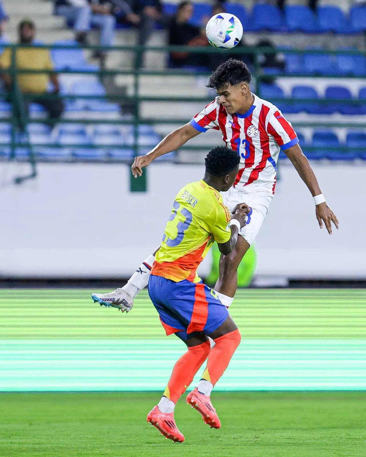 南美球队在洲际比赛中积极备战 南美球队在洲际比赛中积极备战