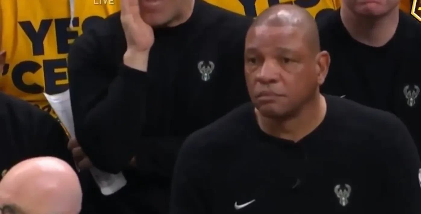 雄鹿队发挥失常，遭遇两连败