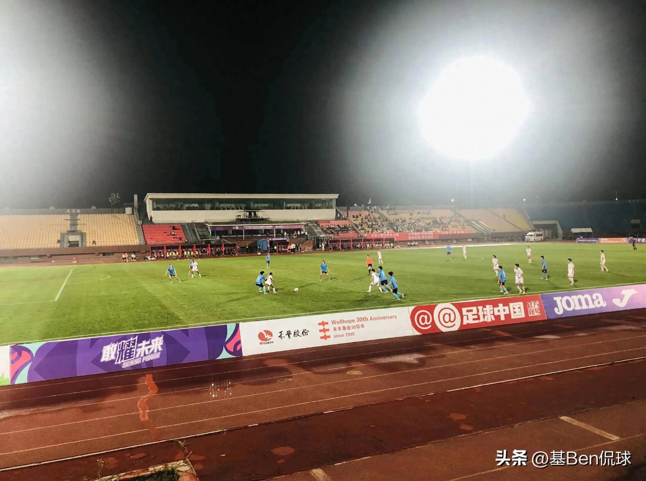 辽宁队在主场获得胜利,击败广东队 辽宁队在主场获得胜利,击败广东队