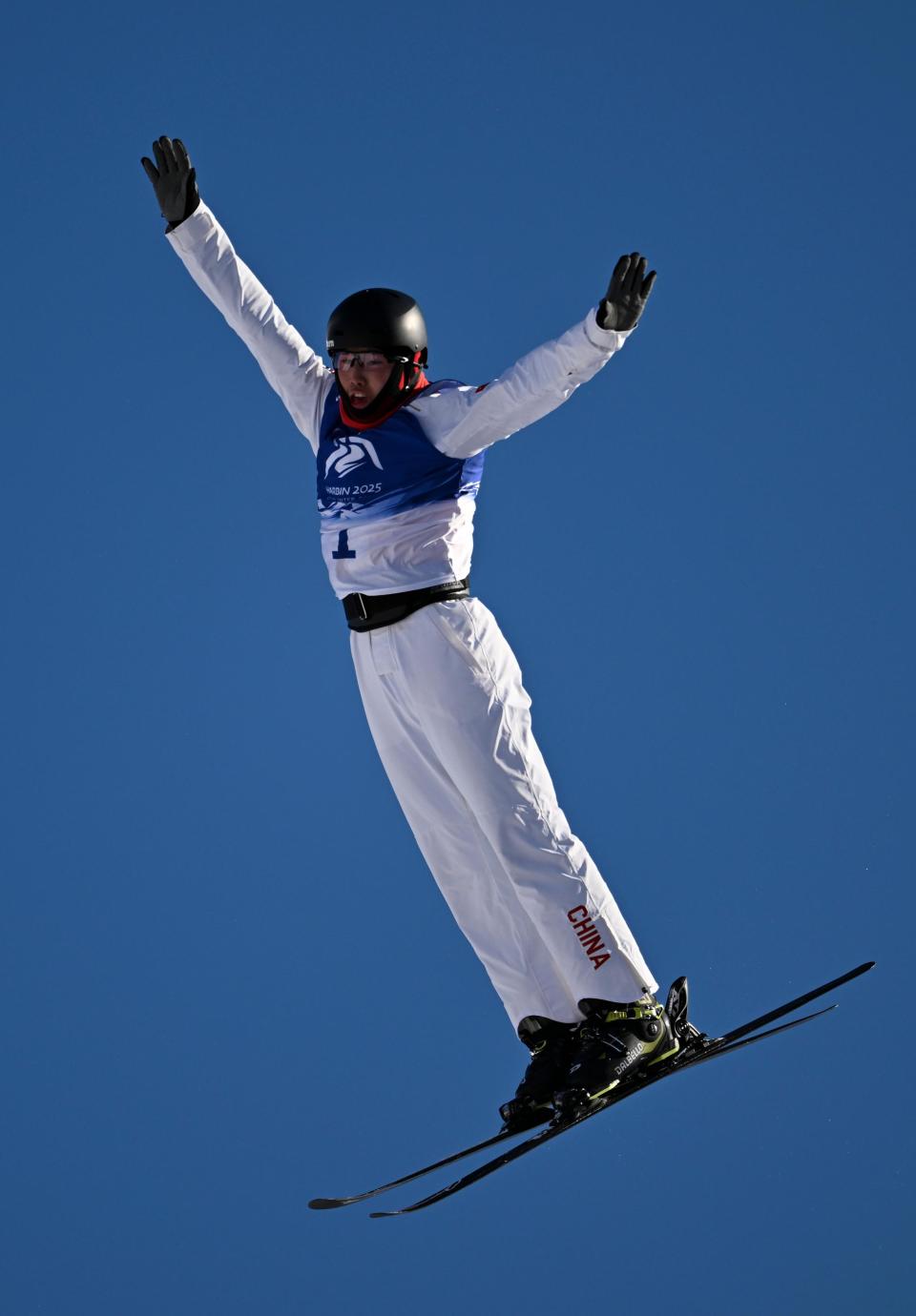 德国选手在自由式滑雪项目中夺冠,表现优异 德国选手在自由式滑雪项目中夺冠,表现优异