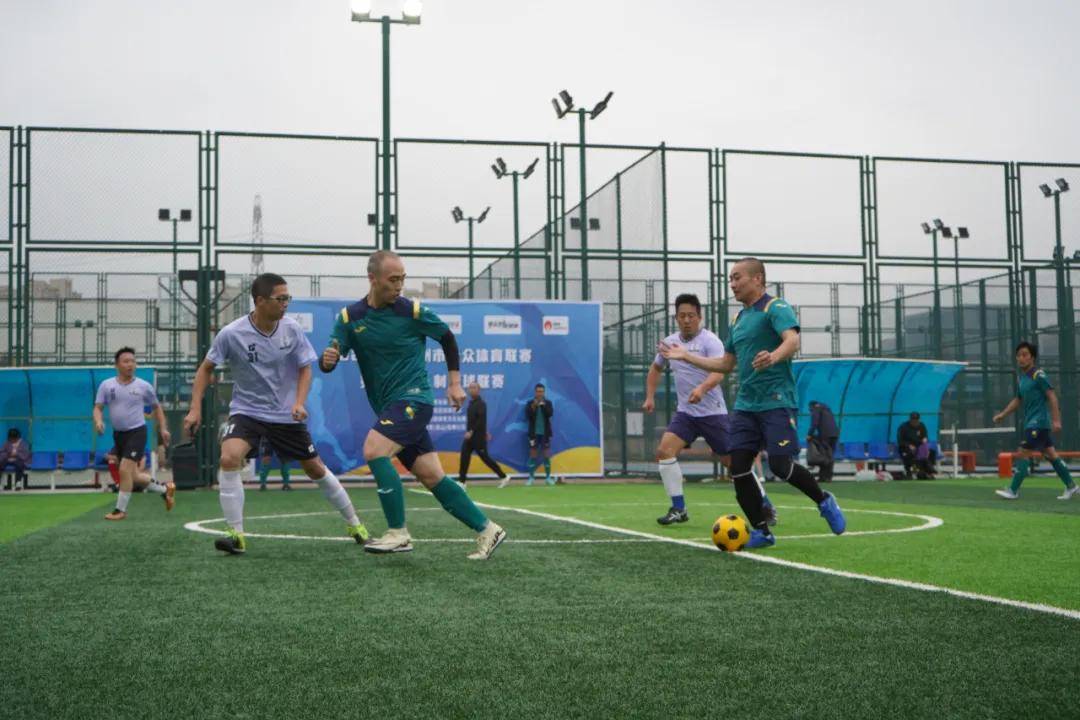 创意战术对抗!最新足球比赛全景! 创意战术对抗!最新足球比赛全景!