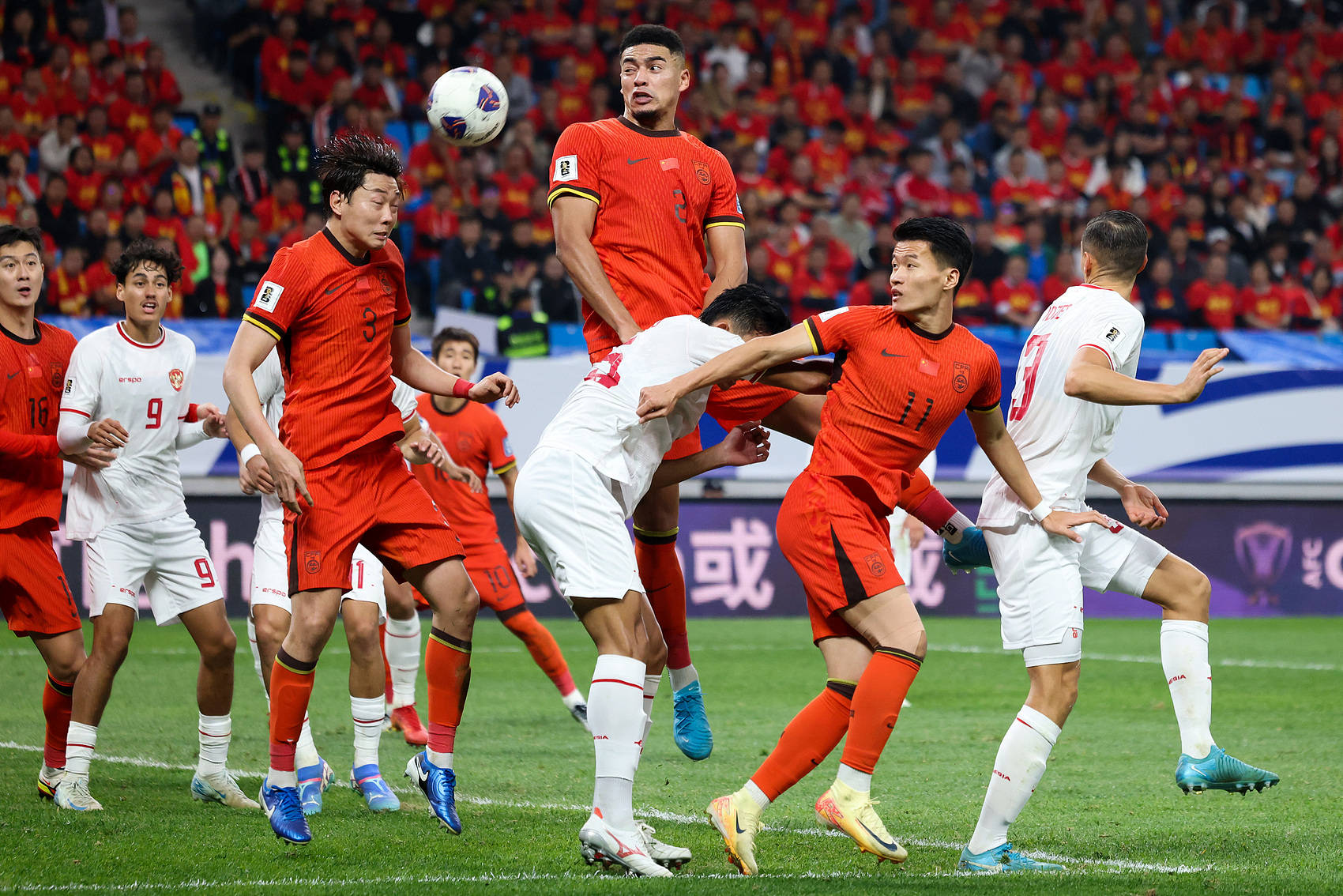 世界杯足球赛事精彩开战,中国选手斩获胜利 世界杯足球赛事精彩开战,中国选手斩获胜利