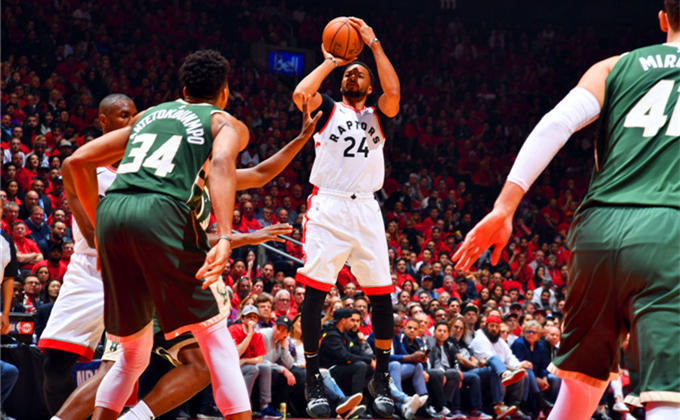 特内里费主场大胜,豪取三分 特内里费主场大胜,豪取三分