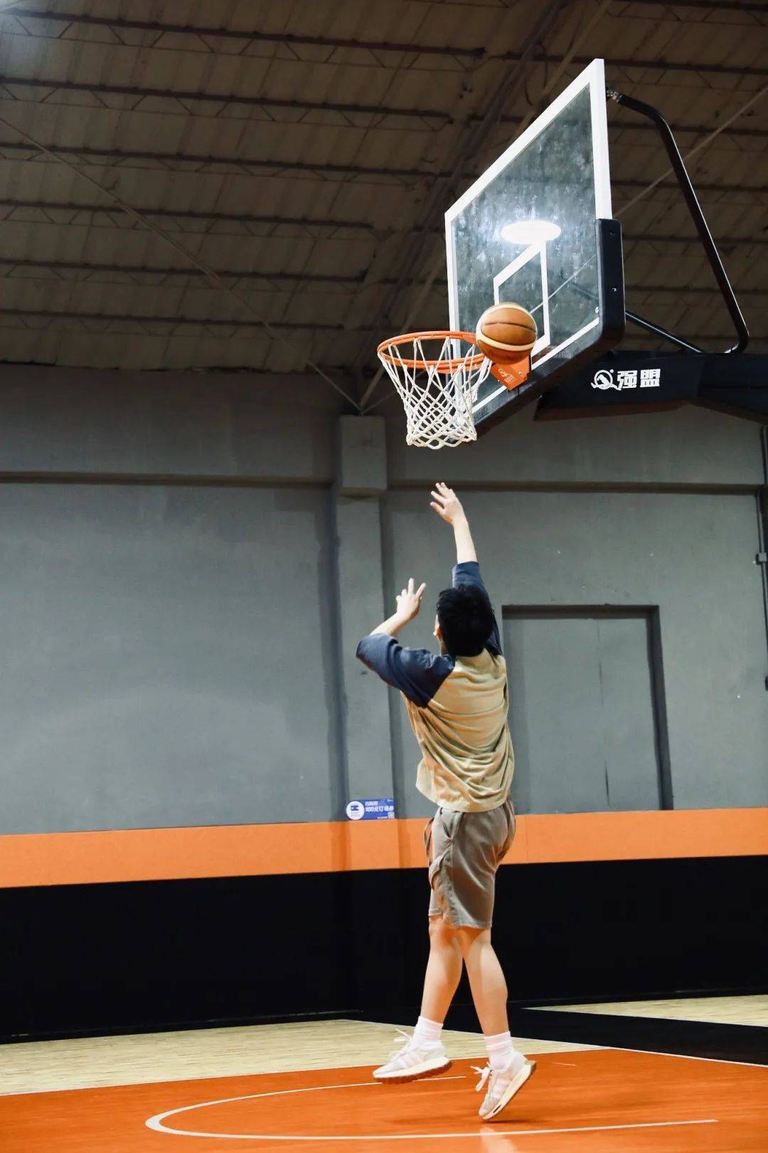 关于西班牙击剑选手奋勇争先,在比赛中崭露头角的信息 关于西班牙击剑选手奋勇争先,在比赛中崭露头角的信息