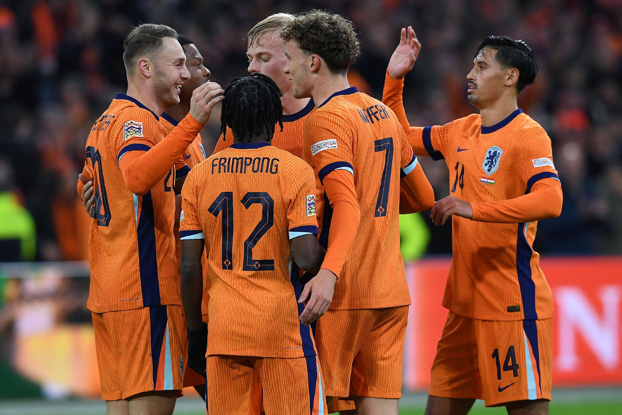 荷兰队逆转科特迪瓦,成功晋级 荷兰队逆转科特迪瓦,成功晋级