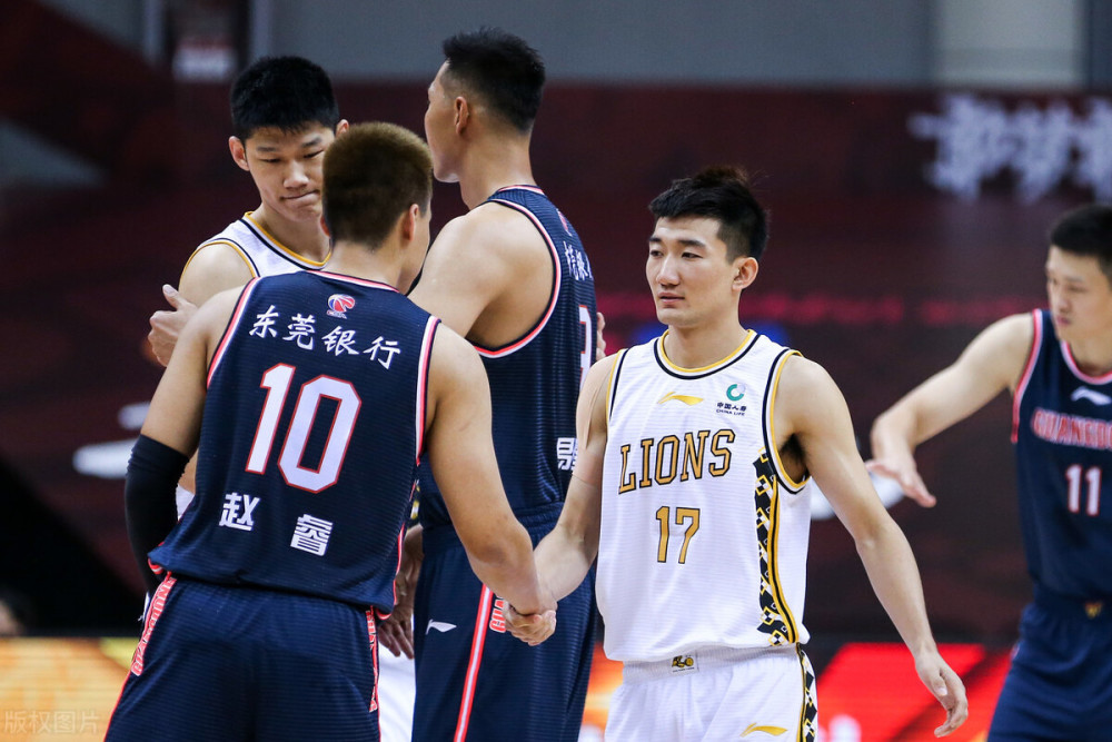 队内战术变化引起关注，胜负难料