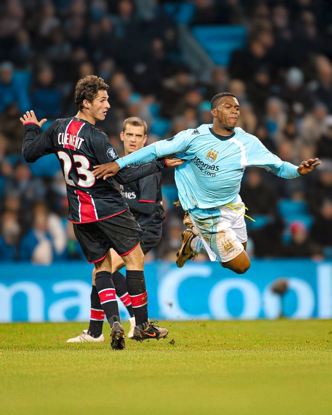 阿贾克斯主场大胜巴黎圣日耳曼 阿贾克斯主场大胜巴黎圣日耳曼