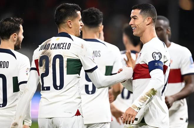 冰岛队在主场比赛中战胜摩洛哥队 冰岛队在主场比赛中战胜摩洛哥队