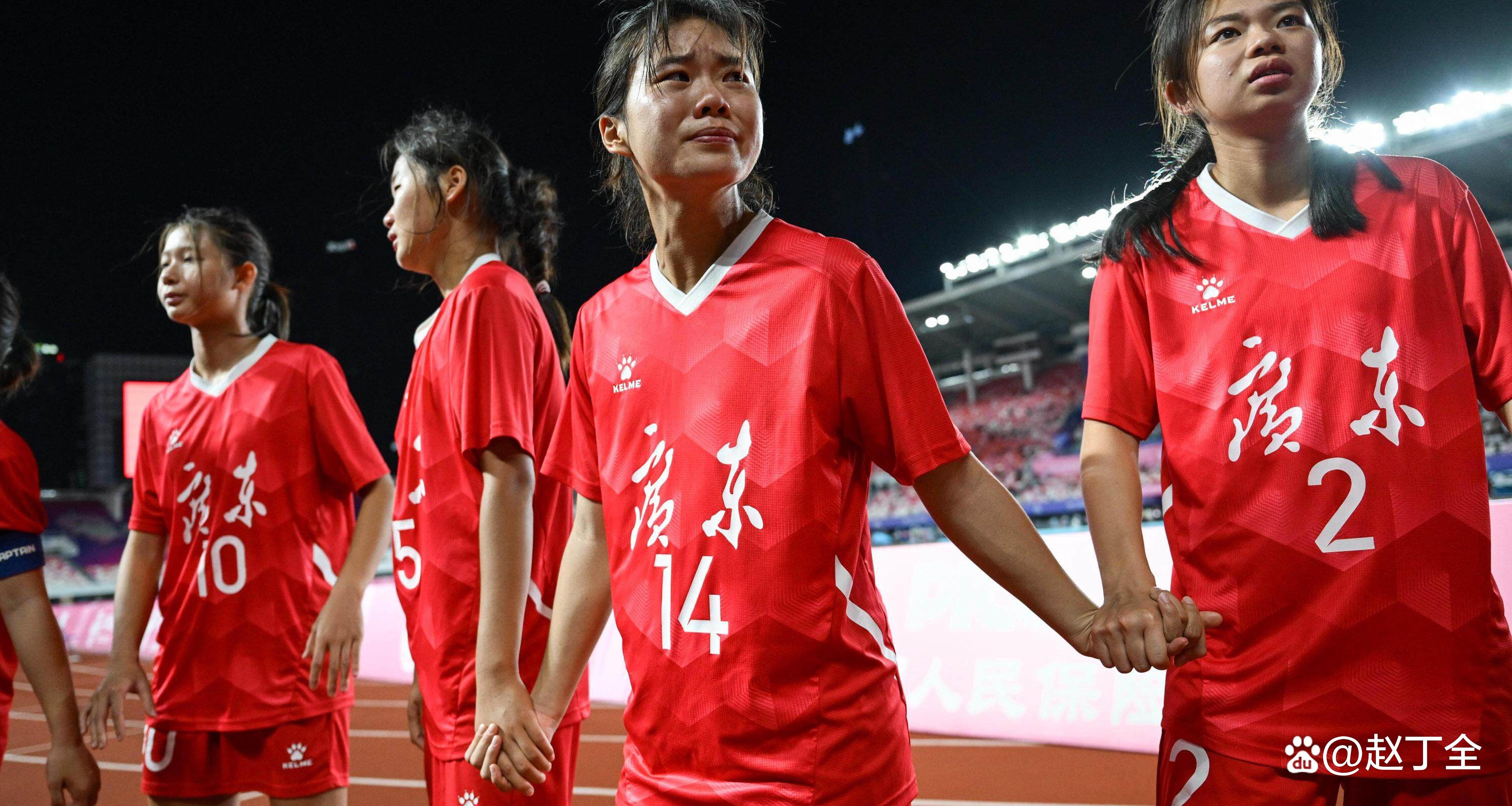 国际足球赛场上，中国女足引领风向