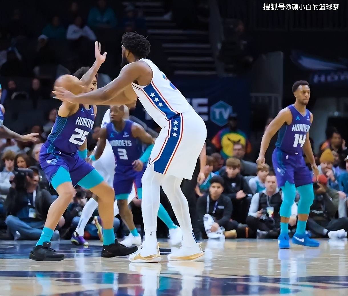 关于黄蜂主场作战:张伯伦会带领球队取胜吗的信息 关于黄蜂主场作战:张伯伦会带领球队取胜吗的信息