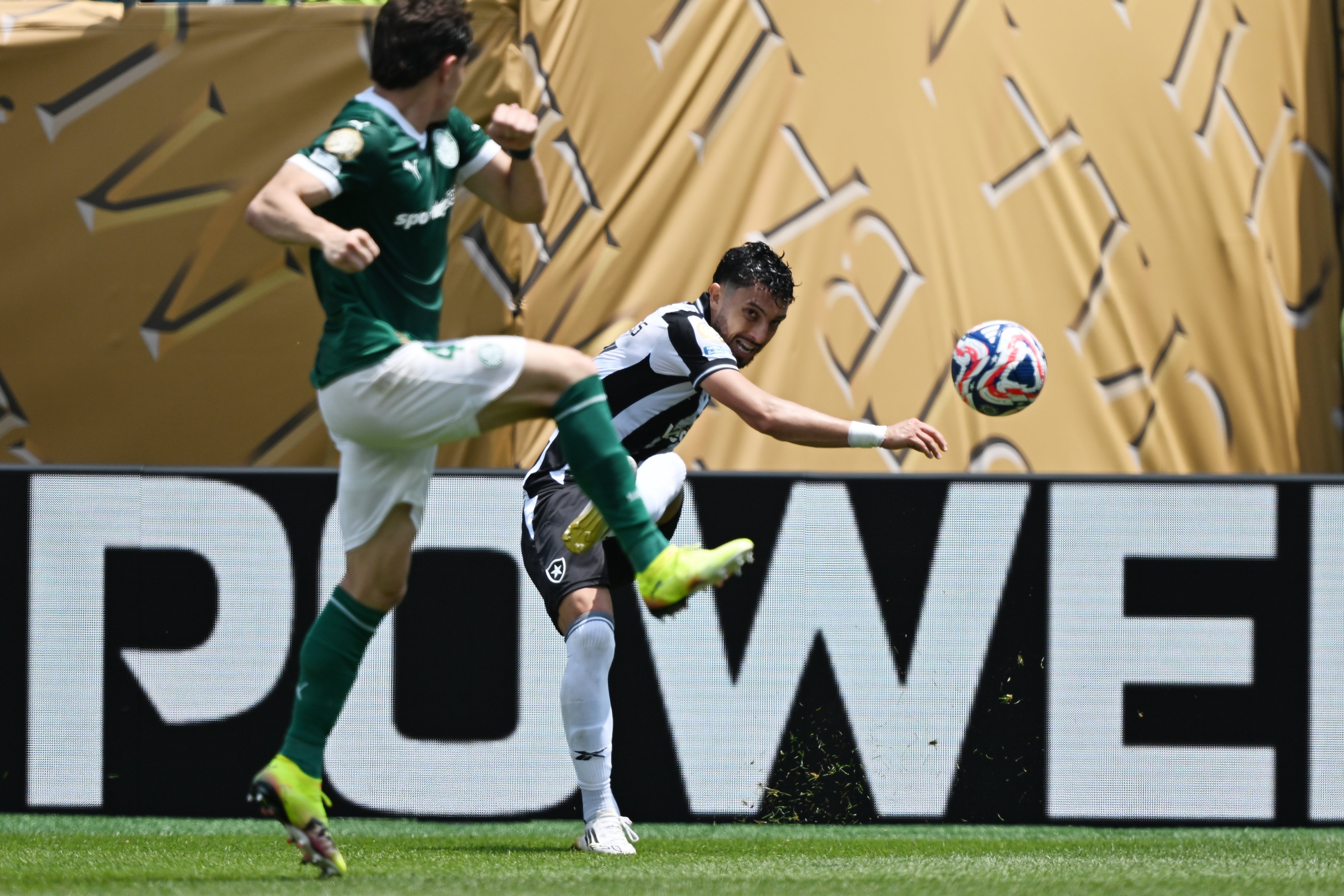 帕尔马中场:球队目标是赢得每一场比赛的简单介绍 帕尔马中场:球队目标是赢得每一场比赛的简单介绍