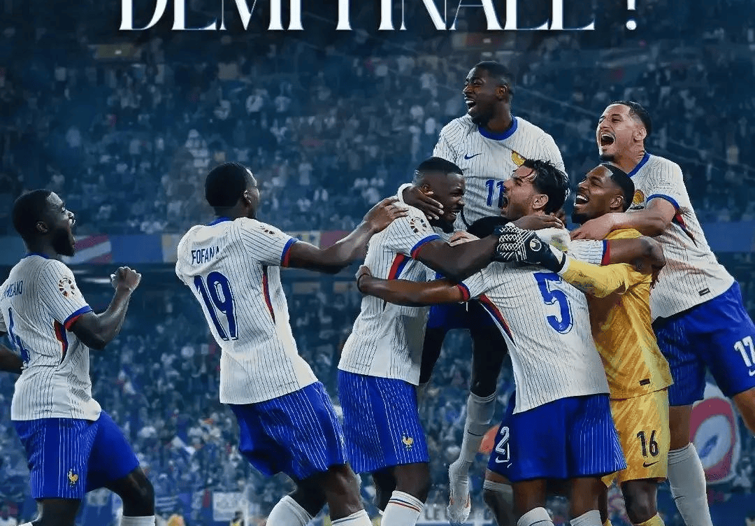 包含欧洲强队争夺欧洲杯冠军,比赛激烈依旧的词条 包含欧洲强队争夺欧洲杯冠军,比赛激烈依旧的词条