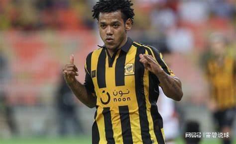 关于SHR翻盘100T，Lehends线上压制力十足激烈交锋淘汰赛，锁定晋级资格的信息