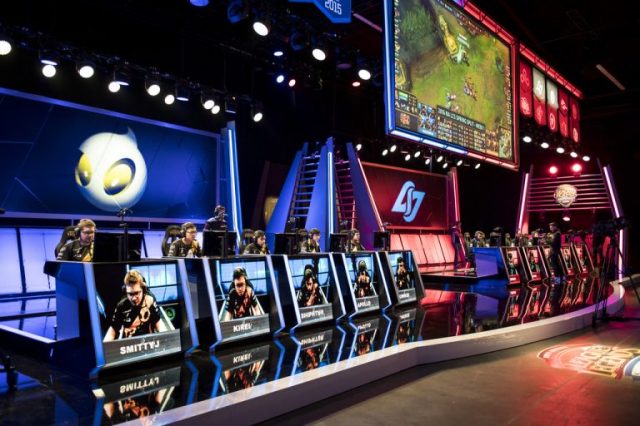 CLG横扫TSM,Elk单局斩获MVP宿命之战八强赛,留下经典瞬间 CLG横扫TSM,Elk单局斩获MVP宿命之战八强赛,留下经典瞬间