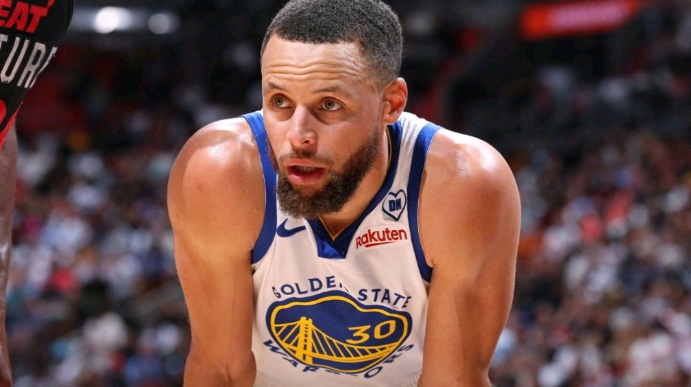 火箭队再次战胜勇士,取得关键胜利 火箭队再次战胜勇士,取得关键胜利