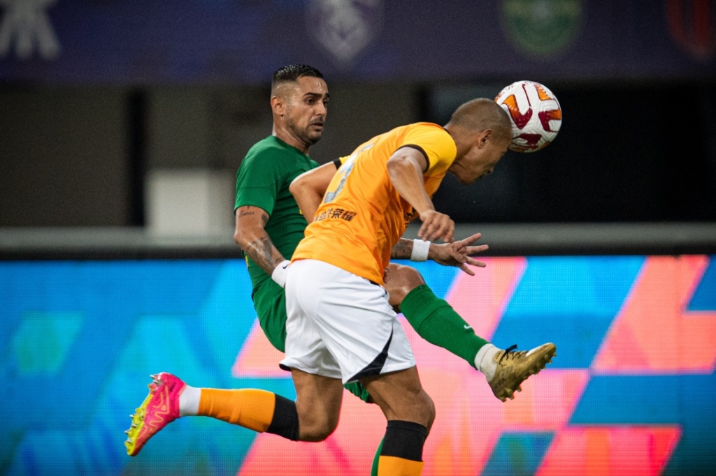 雷恩客场逼平对手,保住不败纪录 雷恩客场逼平对手,保住不败纪录