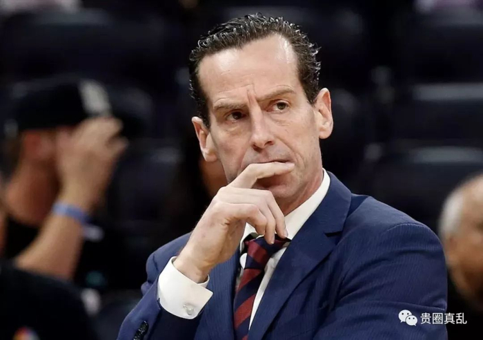 篮网队主帅因纪律问题暂时离职