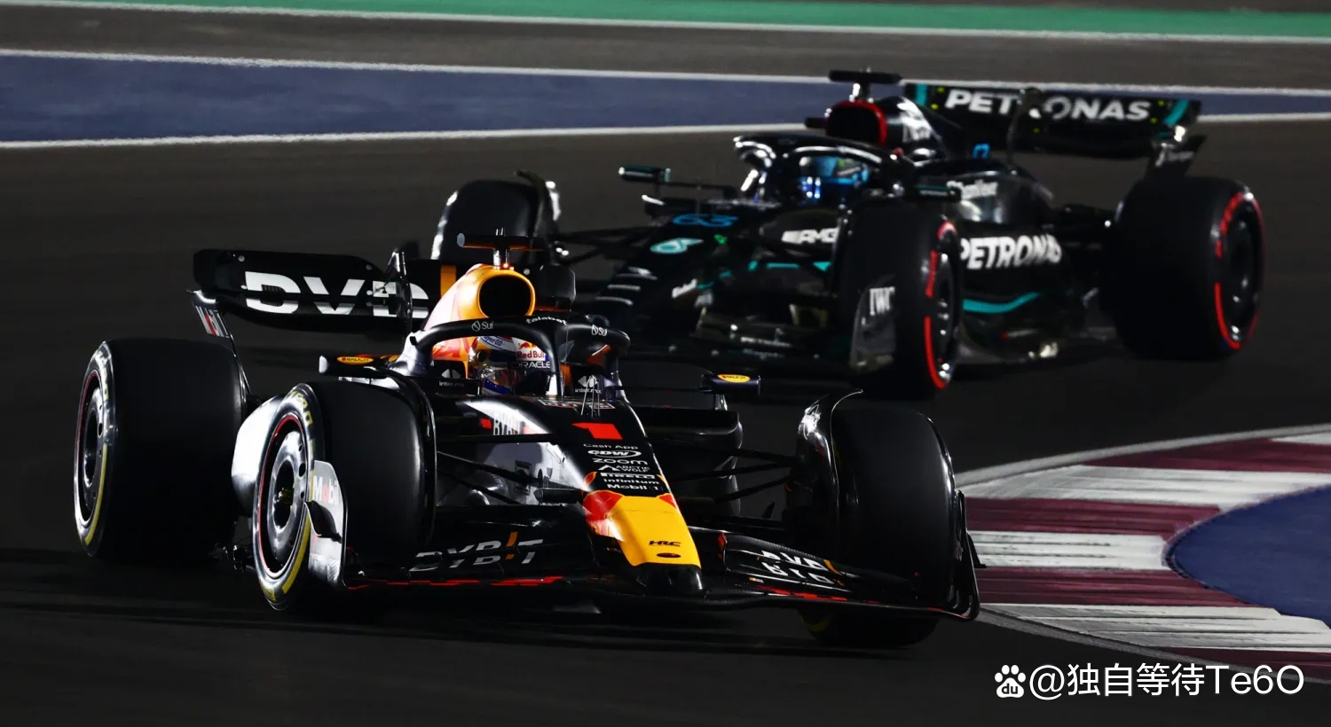 关于梅赛德斯鏖战红牛车队,汉密尔顿关键制胜的信息 关于梅赛德斯鏖战红牛车队,汉密尔顿关键制胜的信息