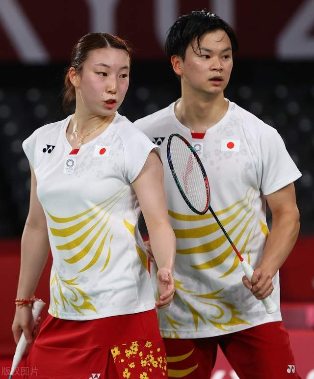 包含泰国队碾压日本队，黄鸭组合带队取胜的词条