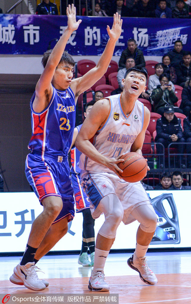 天津队完胜新疆队,莫兰特点燃赛场的简单介绍 天津队完胜新疆队,莫兰特点燃赛场的简单介绍