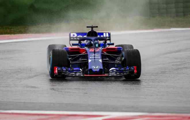 红牛二队完胜雷诺车队，汉密尔顿高光表现的简单介绍