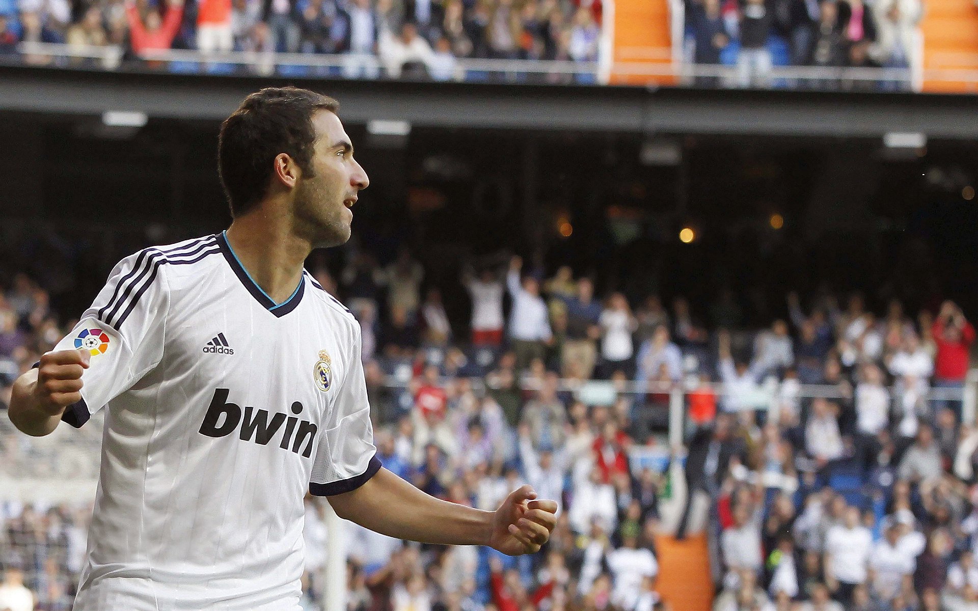 霍勒迪，他不是新秀，他只是一夜间让所有质疑者想起何为领袖